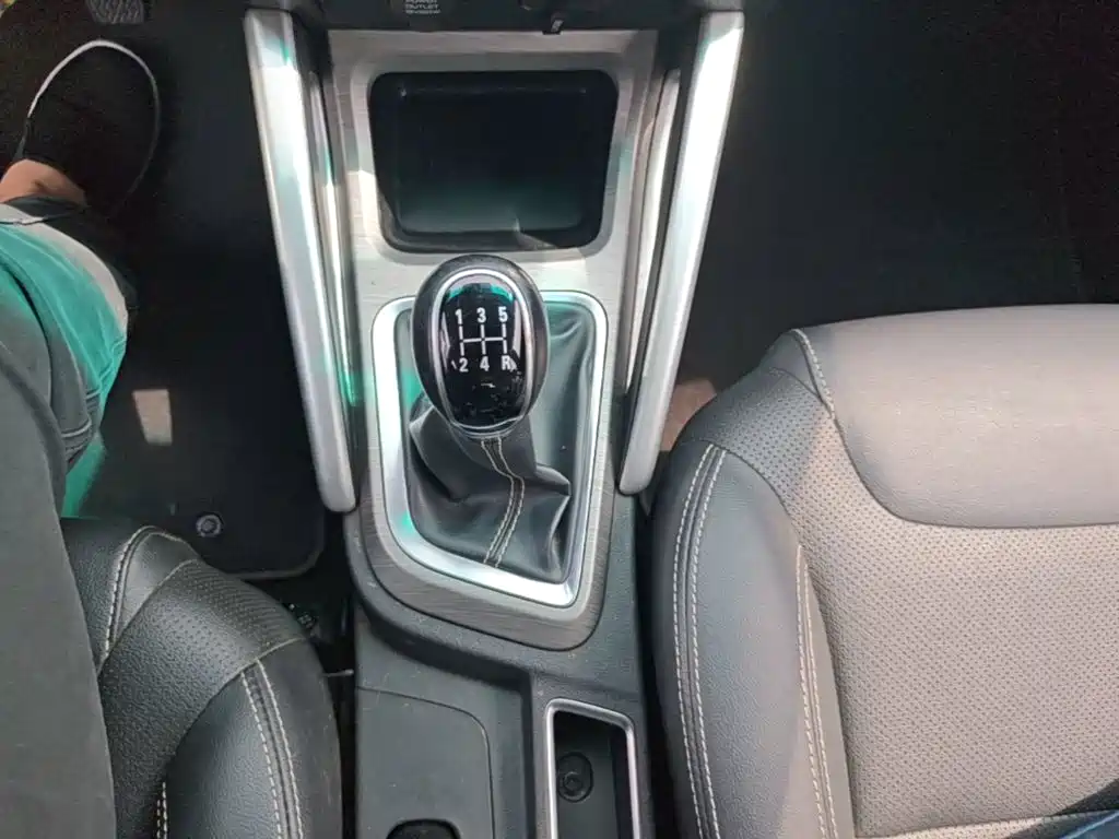 Photo 14 - Geely Vision X3