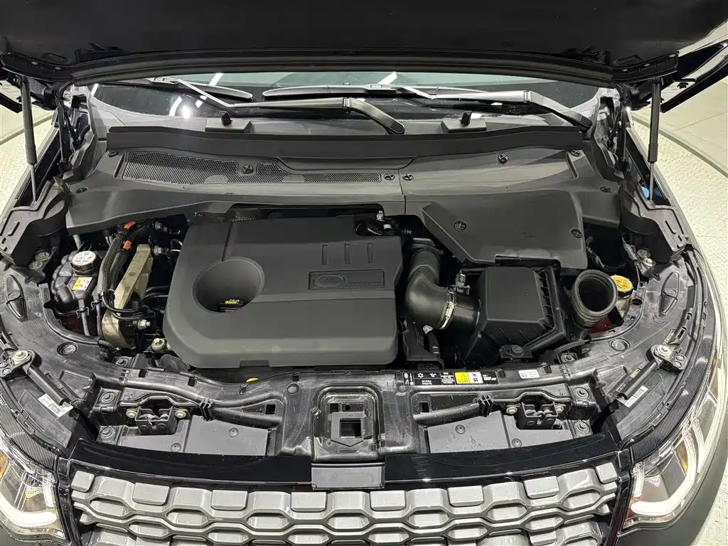 Фото 34 - Land Rover Discovery Sport PHEV