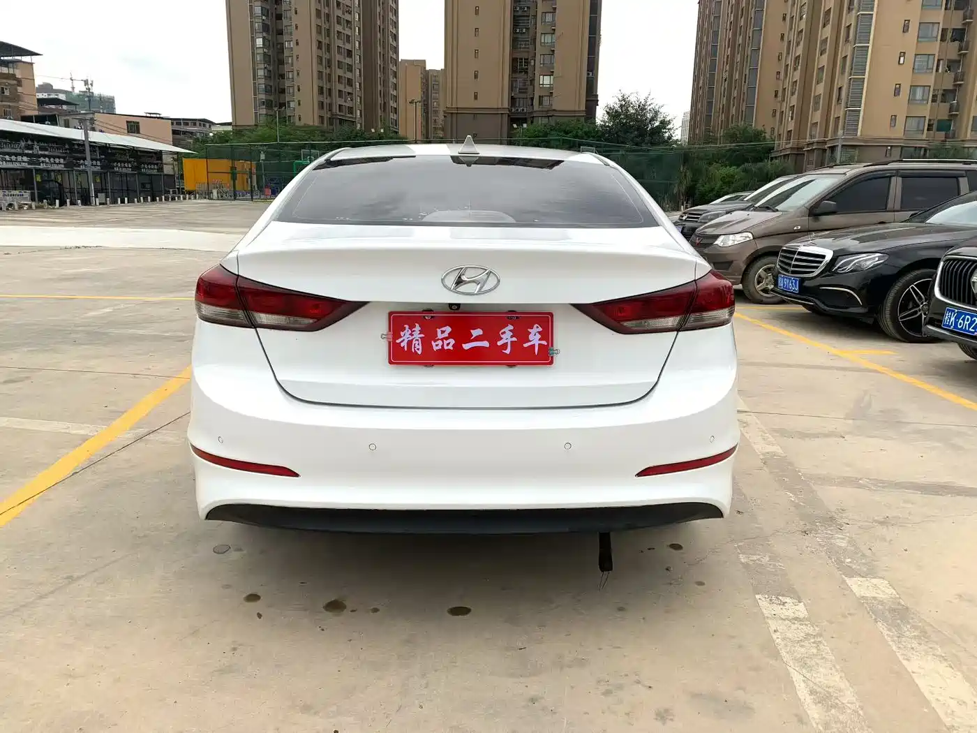 Hyundai Elantra 2016 1.6L Auto Smart·Luxury Edition фото 5