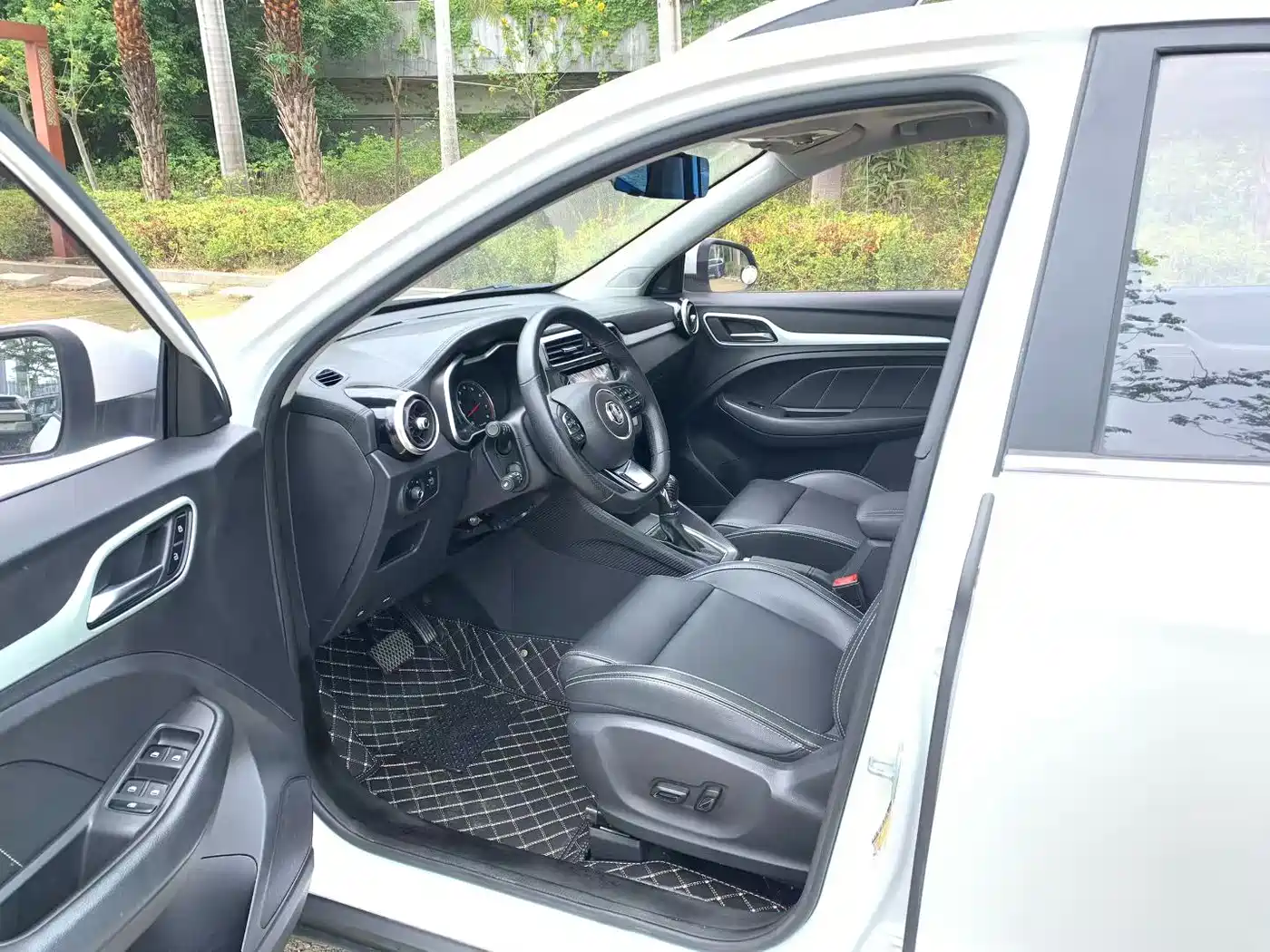 MG ZS 2019 2018 1.5L Automatic Luxury China V