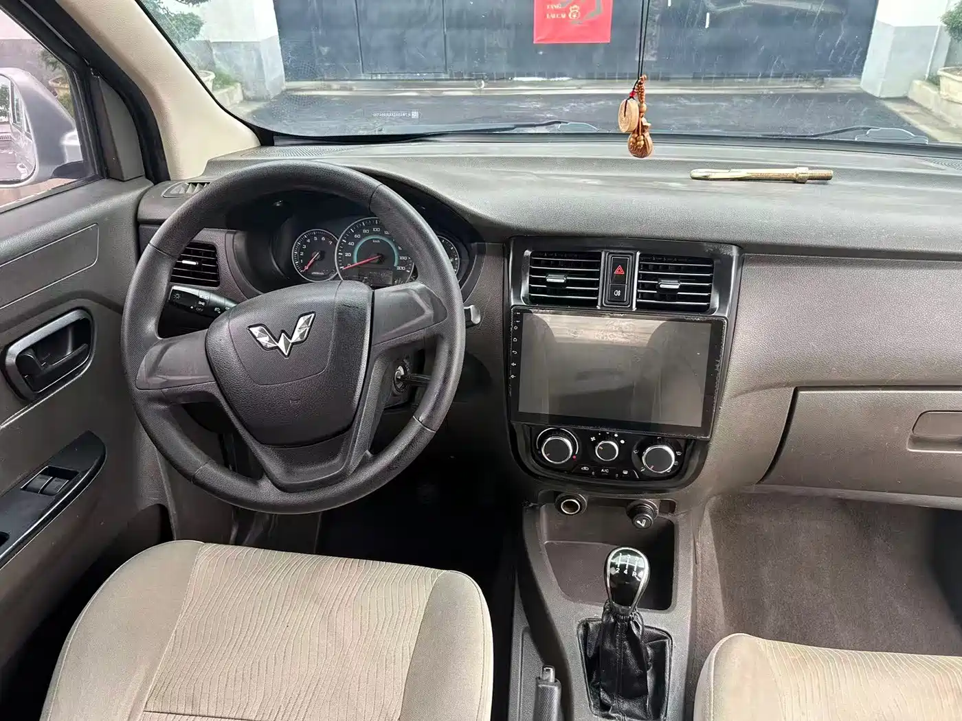 Wuling Motors Wuling Rongguang V 2019 2019 1.5L Standard China VI LAR