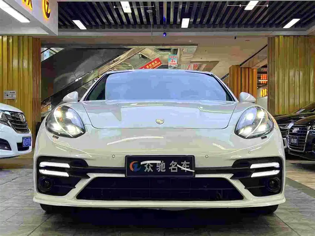 Porsche Panamera 2010 Panamera 3.6L фото 3