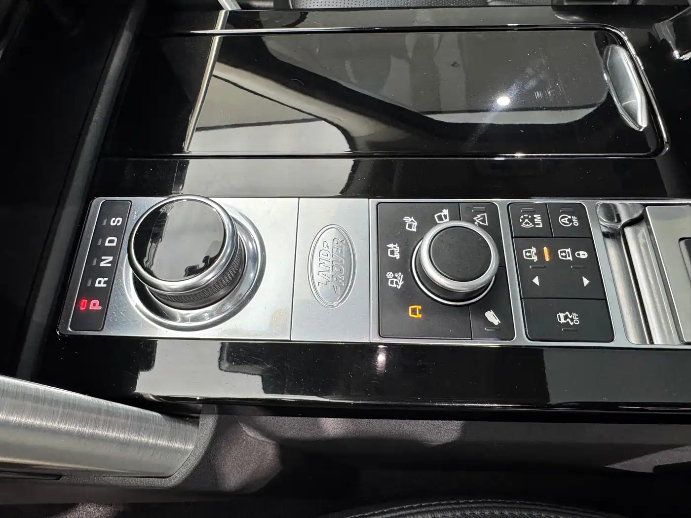 Land Rover Discovery 2019 3.0 SC V6 HSE LUXURY фото 22
