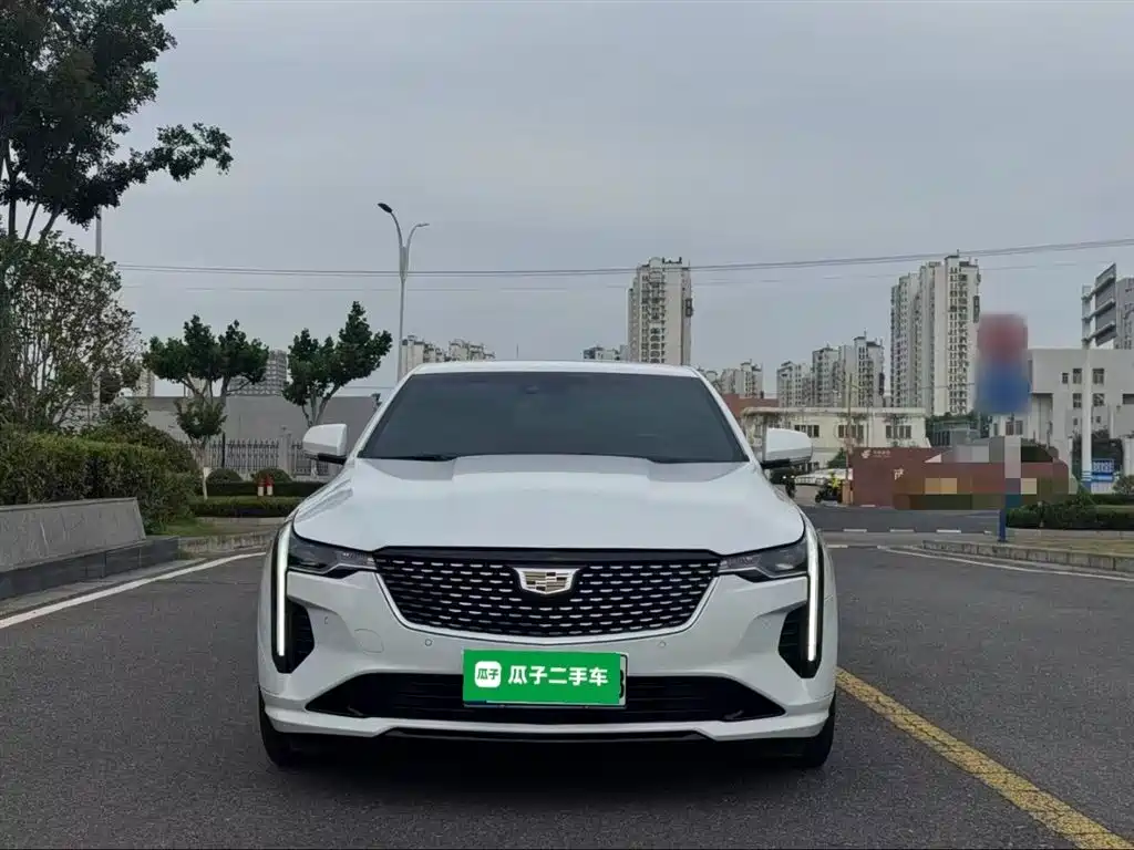 CADILLAC CT4