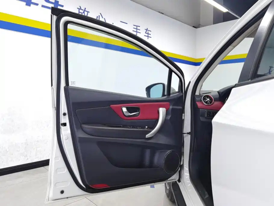 Haval H1 2015 2015 1.5L AMT Luxury