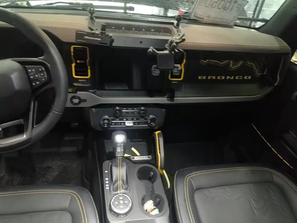 Ford Bronco 2025 2024 2.3T Badlands
