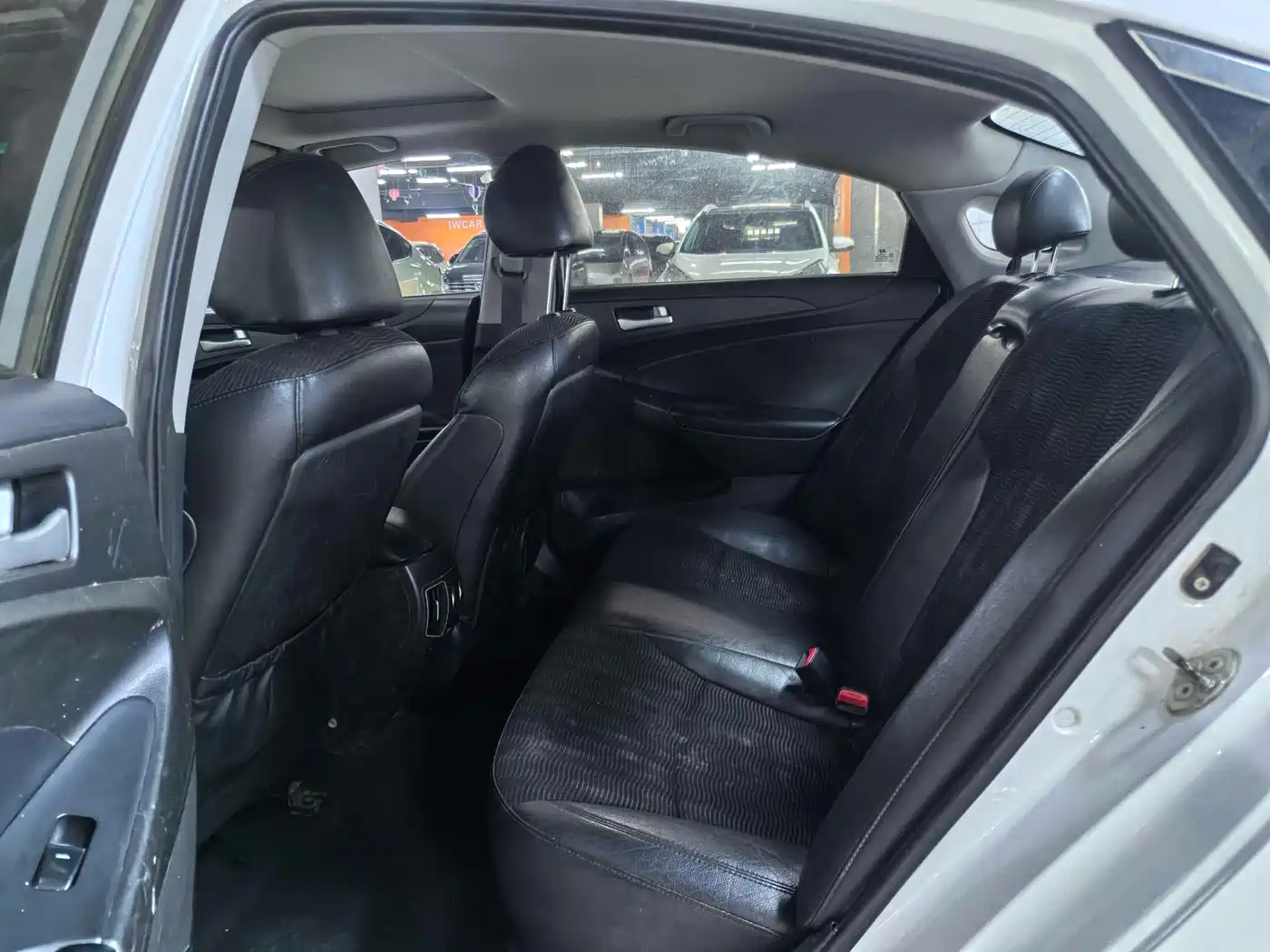 Hyundai Sonata 2013 Model 2.0L Automatic Leading Edition фото 5
