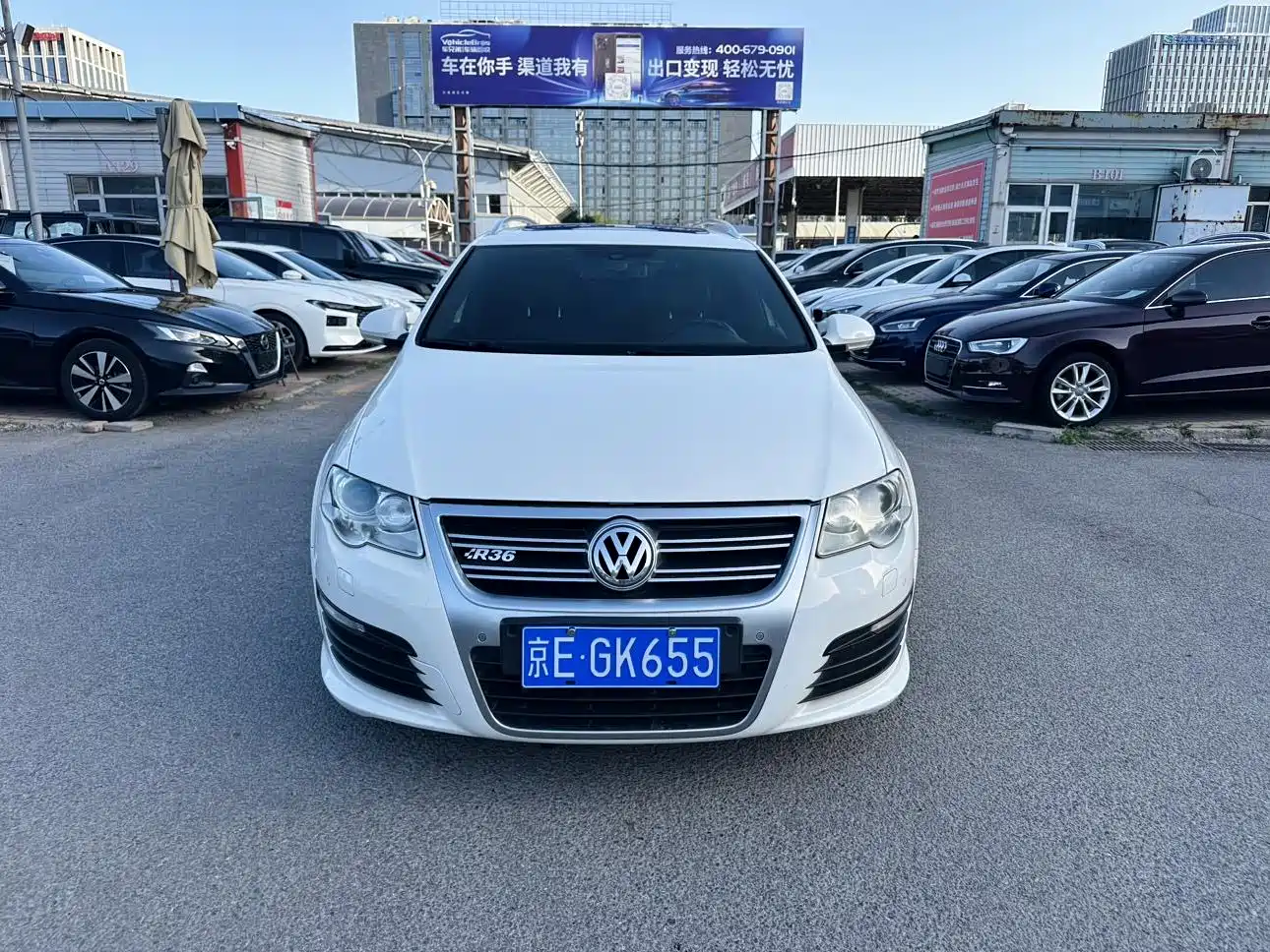 Volkswagen Passat 2008 Volkswagen R36 Wagon фото 2