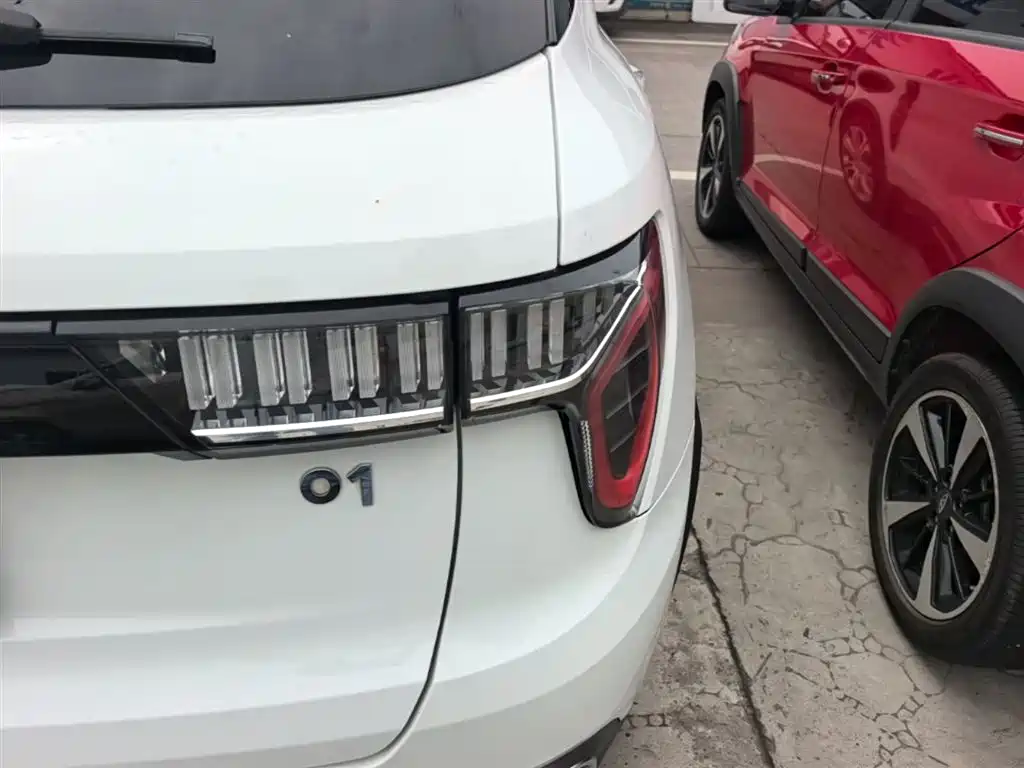 Lynk & Co 01 2017 2.0T 2WD Pro Version фото 8