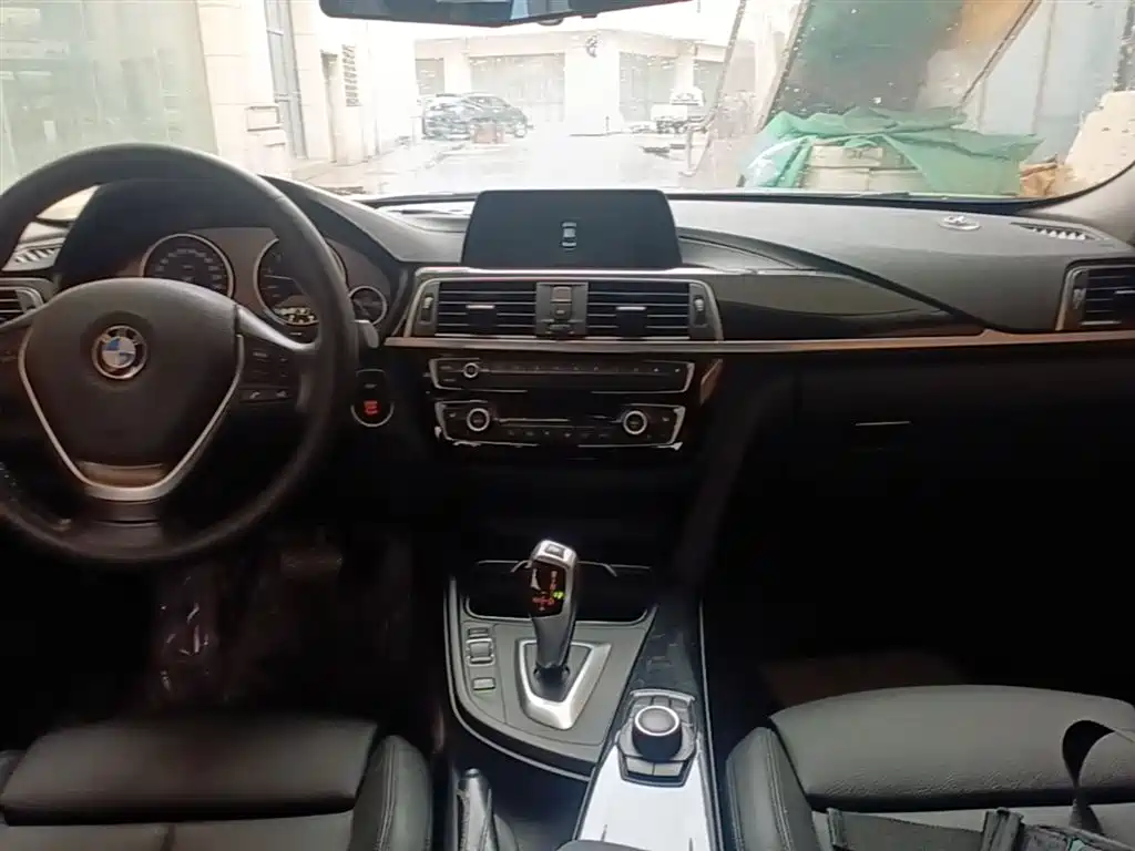 BMW 3 Series 2018 320Li Fashion Style фото 13