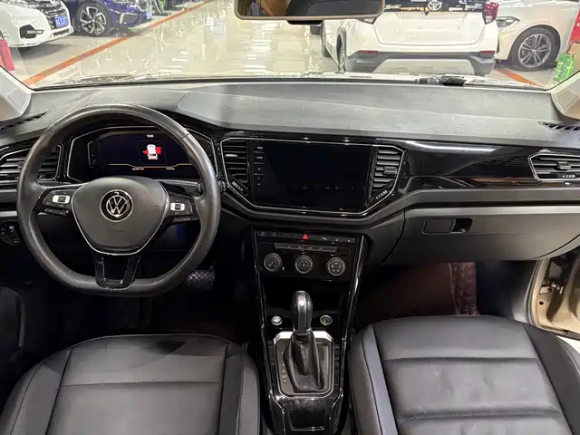Volkswagen T-ROC 2022 280TSI DSG 2WD Comfort PLUS — фото 5