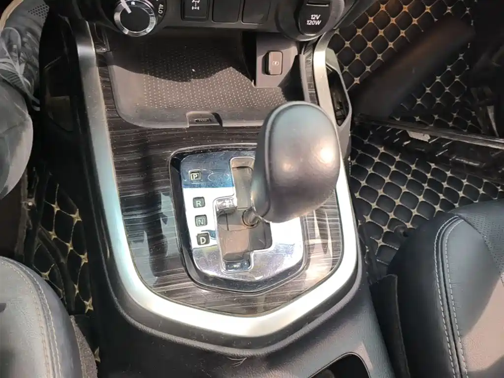 Nissan Terra 2019 2018 2.5L Automatic AWD Flagship