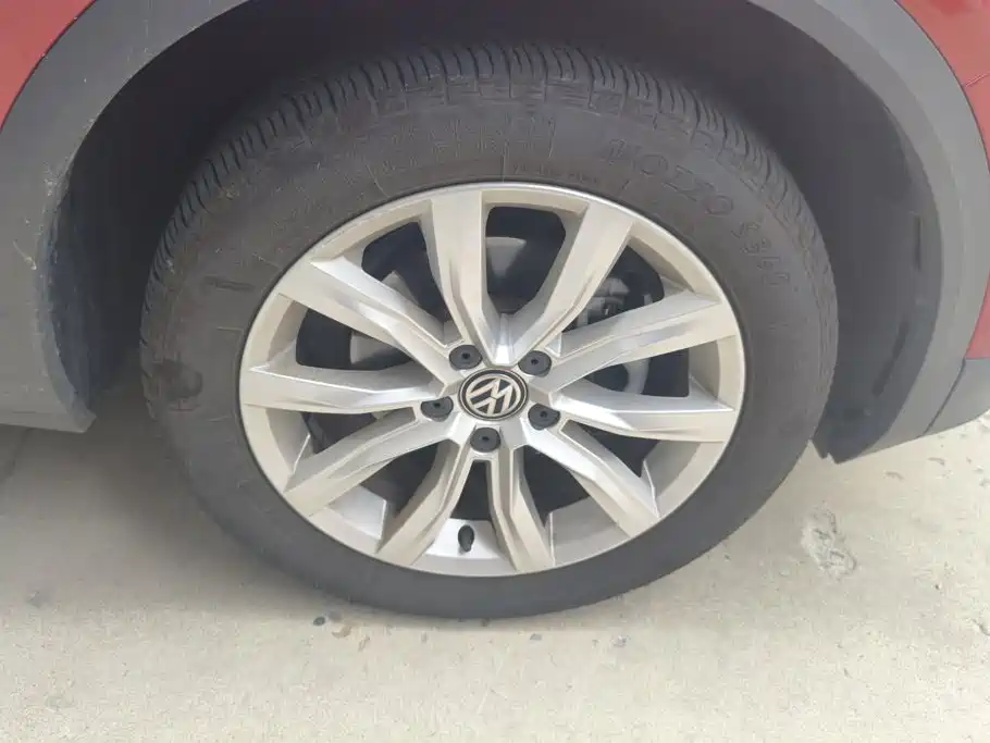 Фото 6 - Volkswagen T-ROC