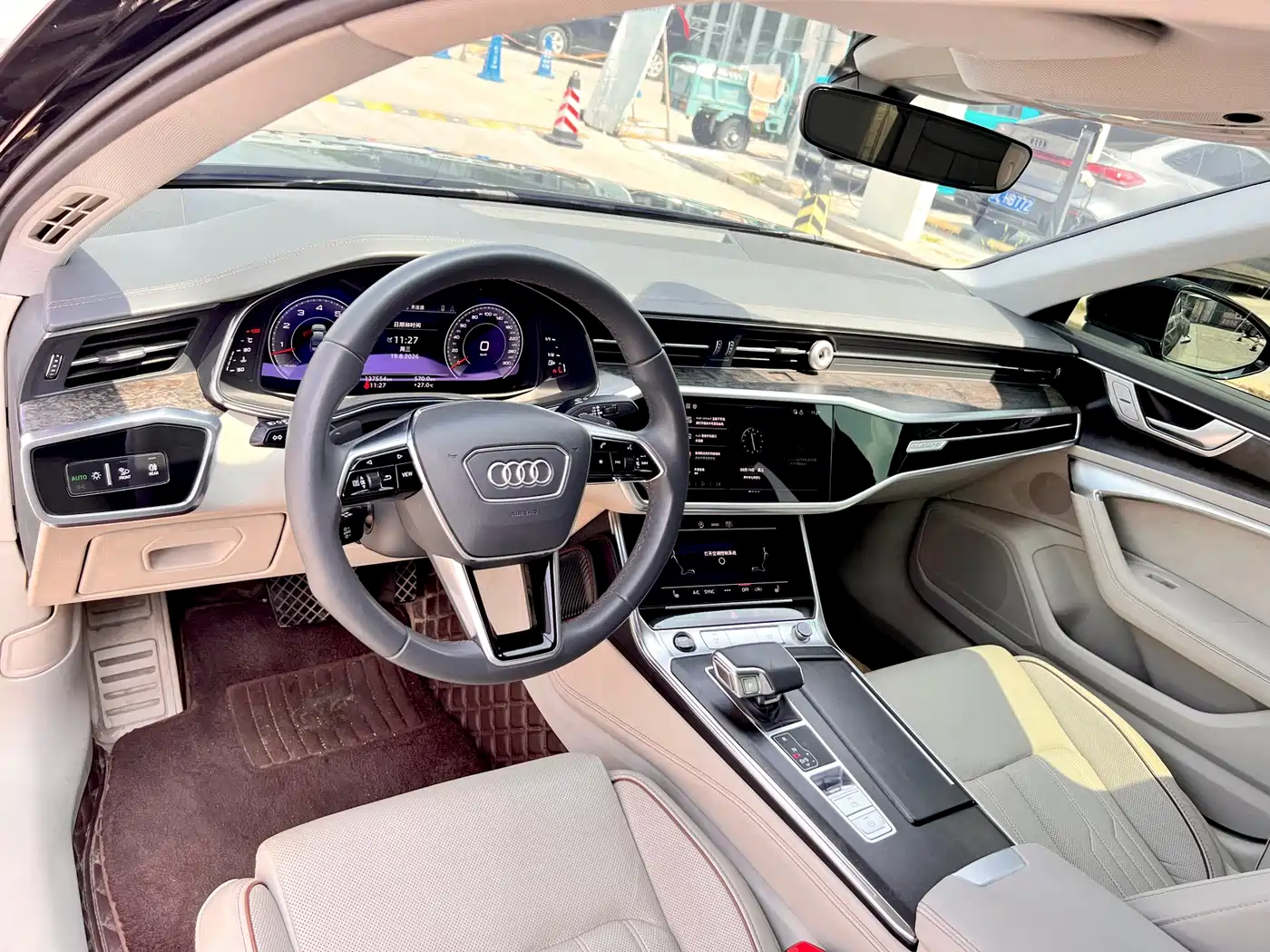 Фото 5 - Audi A6L