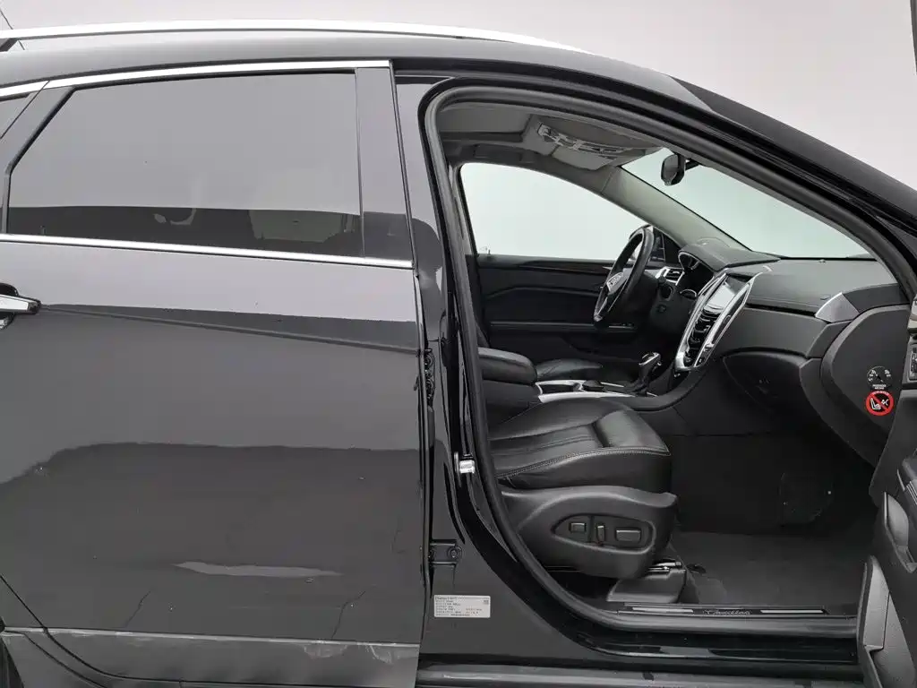 Фото 23 - Cadillac SRX