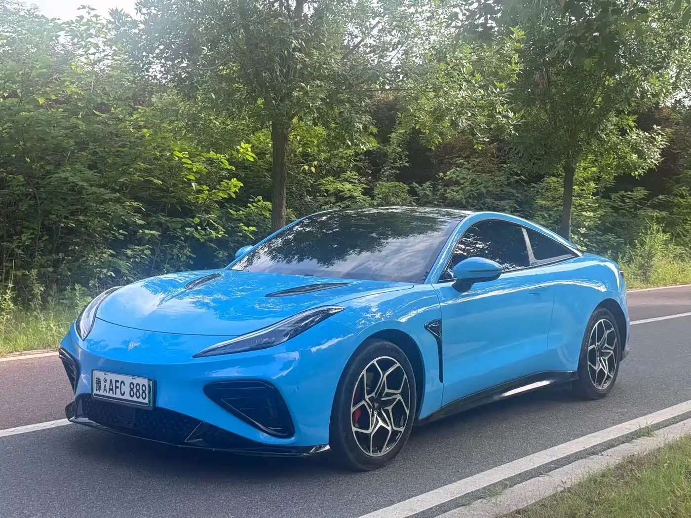 Nezha Auto Nezha GT 2023 580 AWD Sport Edition
