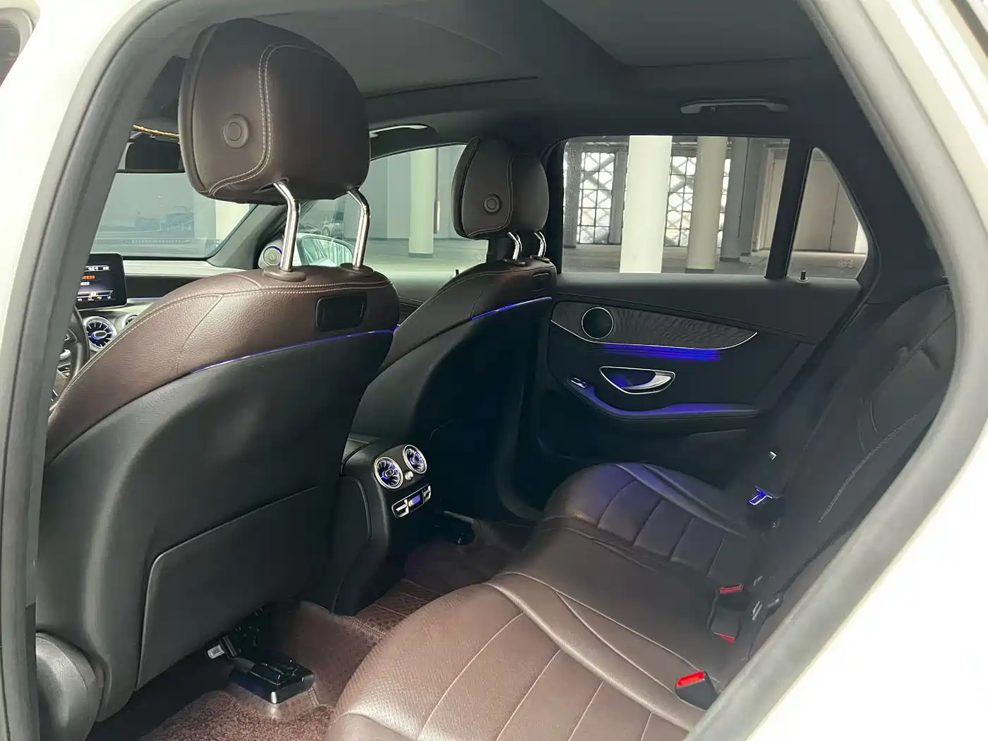 Mercedes-Benz GLC 2017 GLC 300 4MATIC Dynamic фото 6