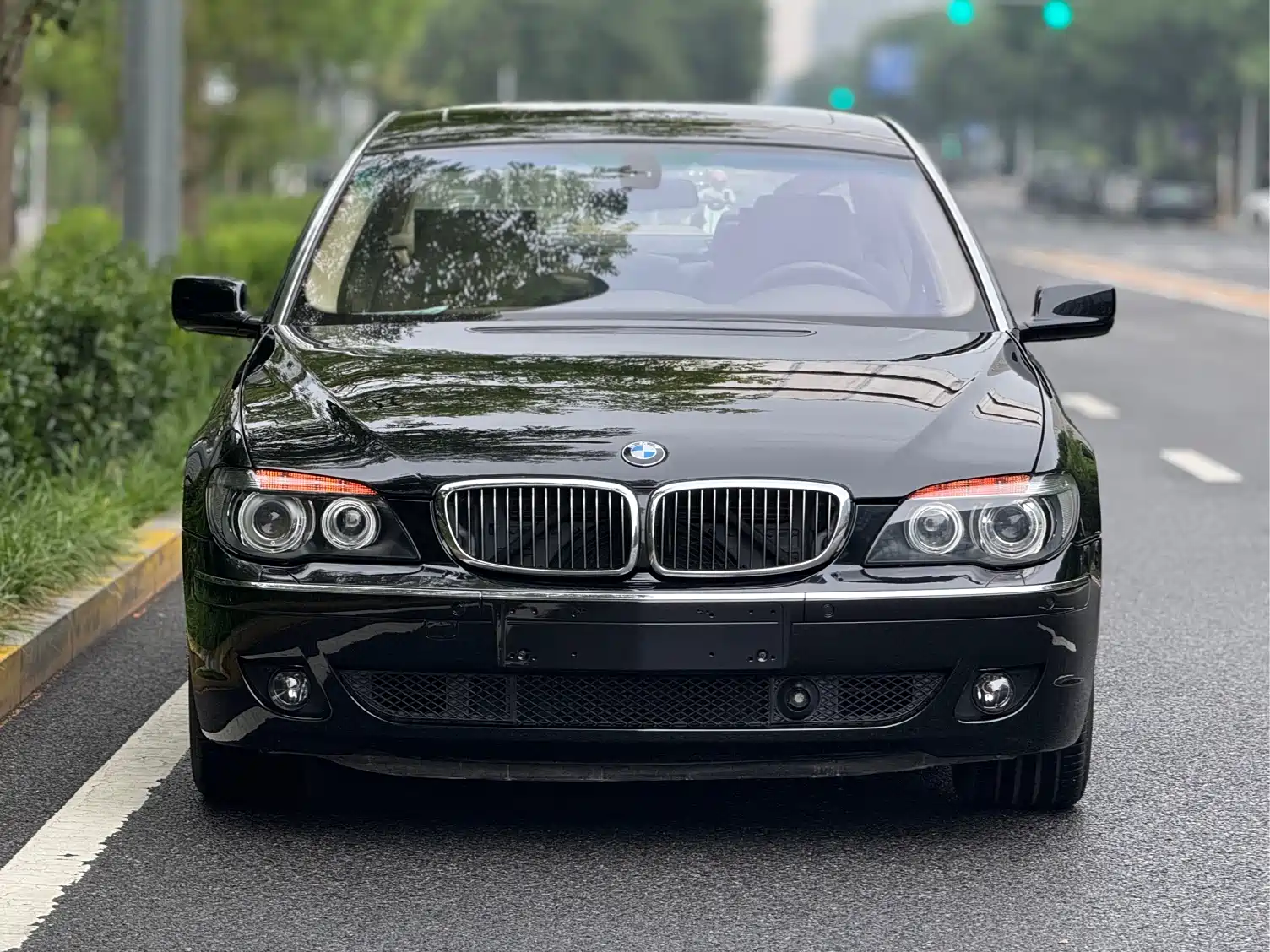 Фото 2 - BMW 7 Series