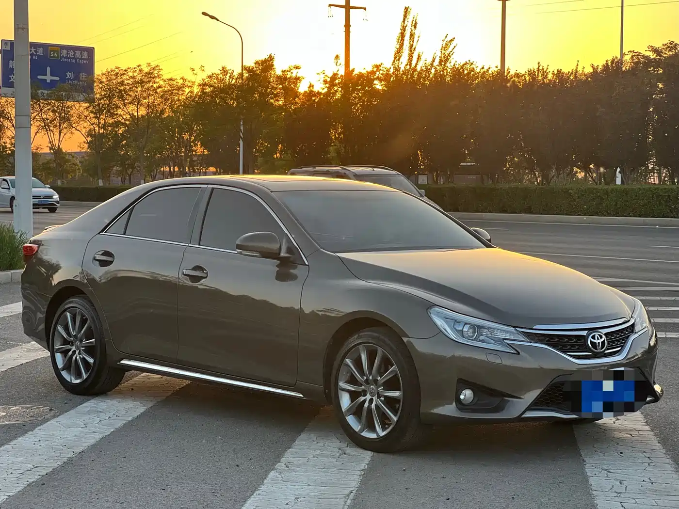 Toyota Reiz 2013 2.5V Premium Edition фото 3