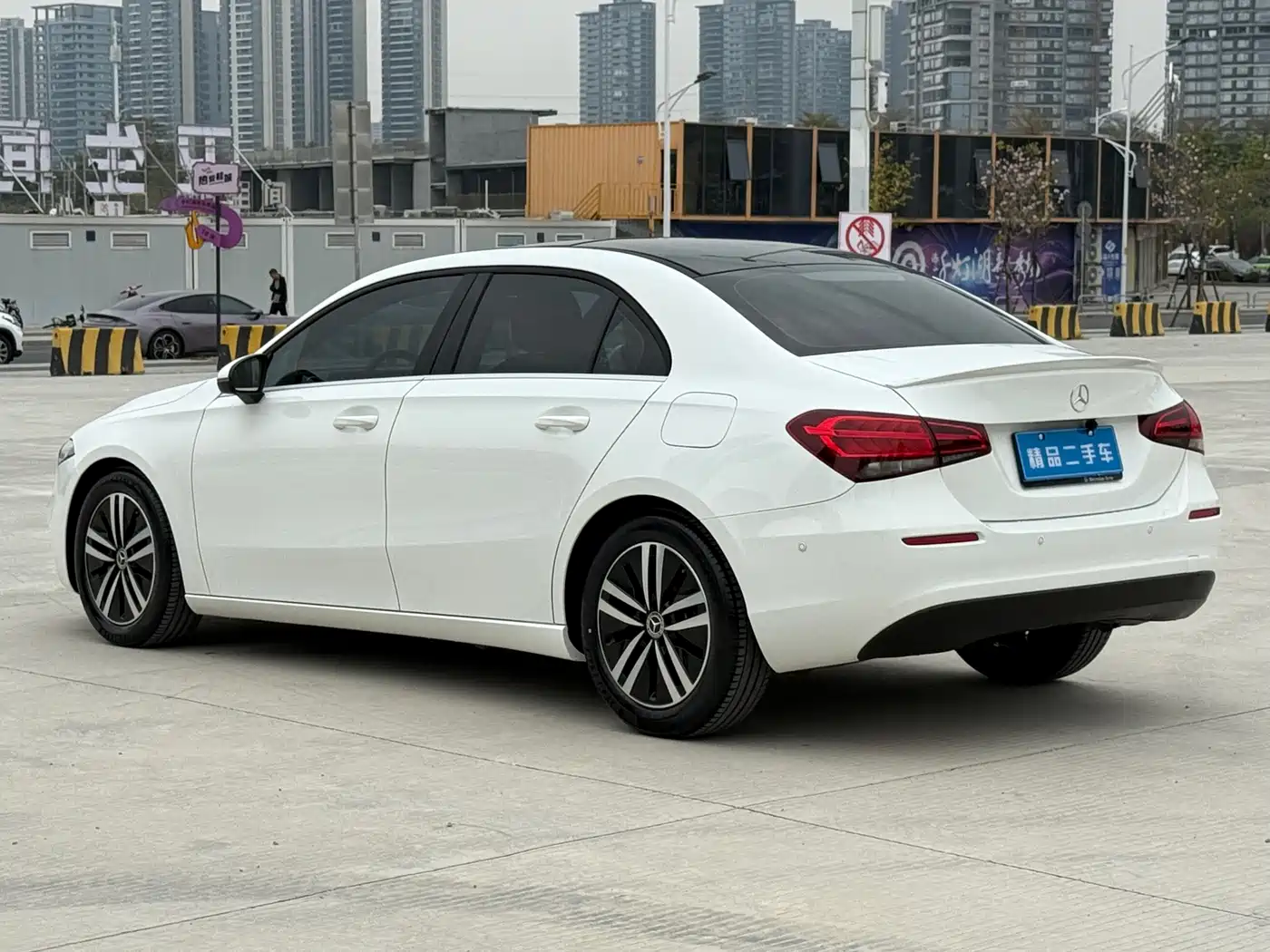 Mercedes-Benz A-Class 2020 Model Facelift A 180 L фото 4
