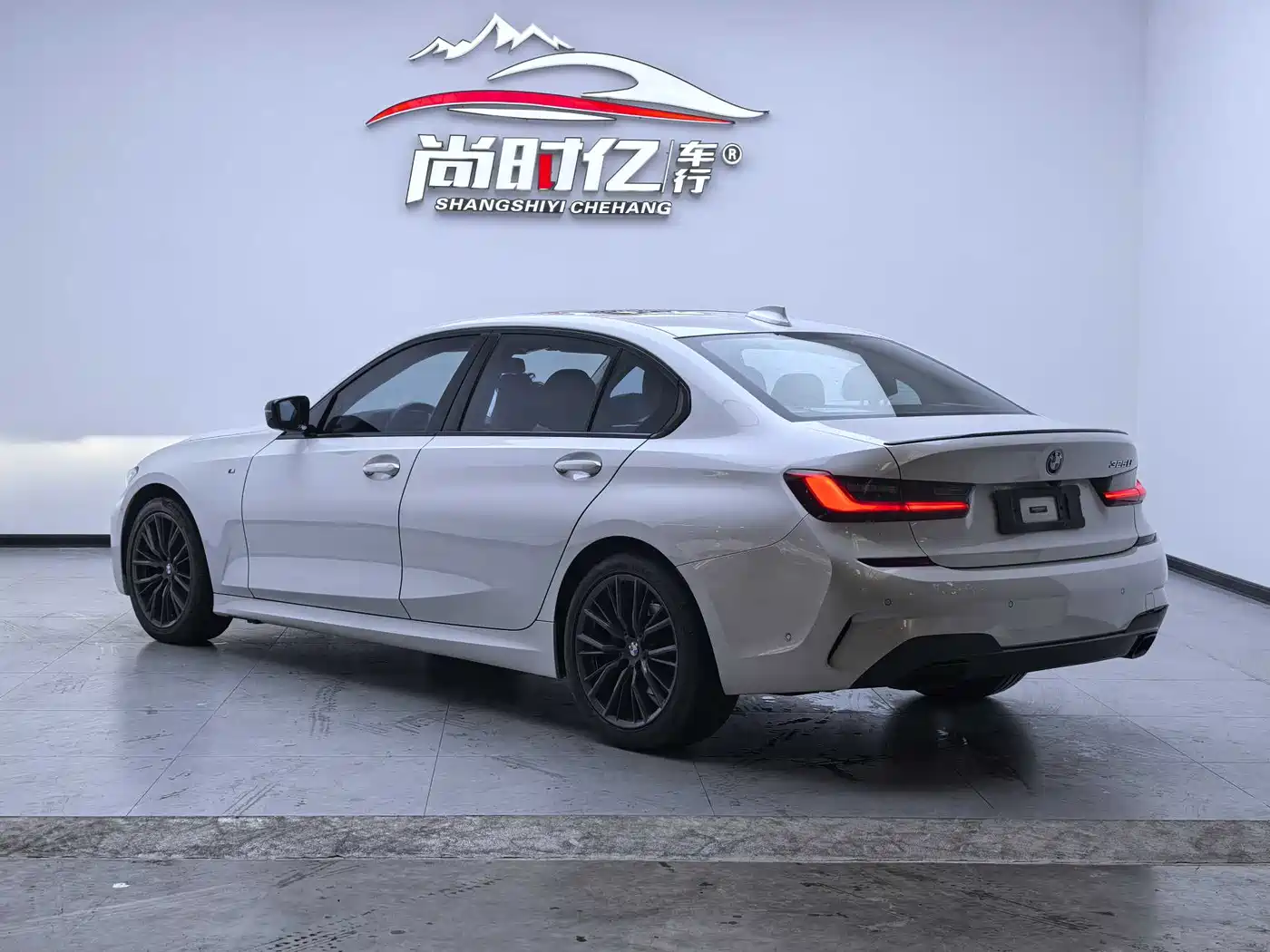 BMW 3 Series 2021 325Li M Sport Night Edition фото 6