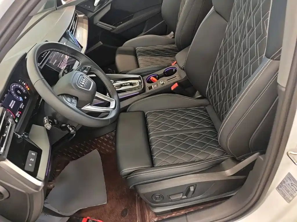Audi A3 2025 2025 Sportback 35TFSI Flying Premium