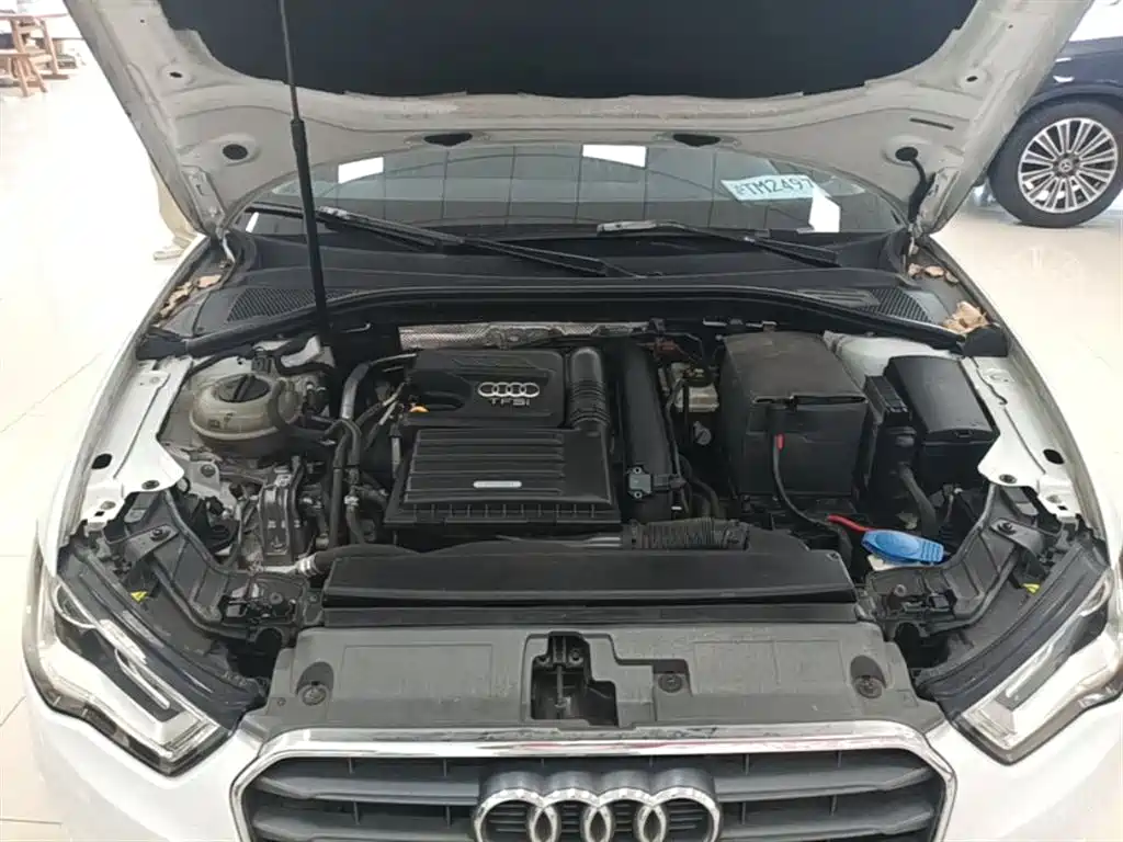 Audi A3 2016 Sportback 35 TFSI Leadership фото 20