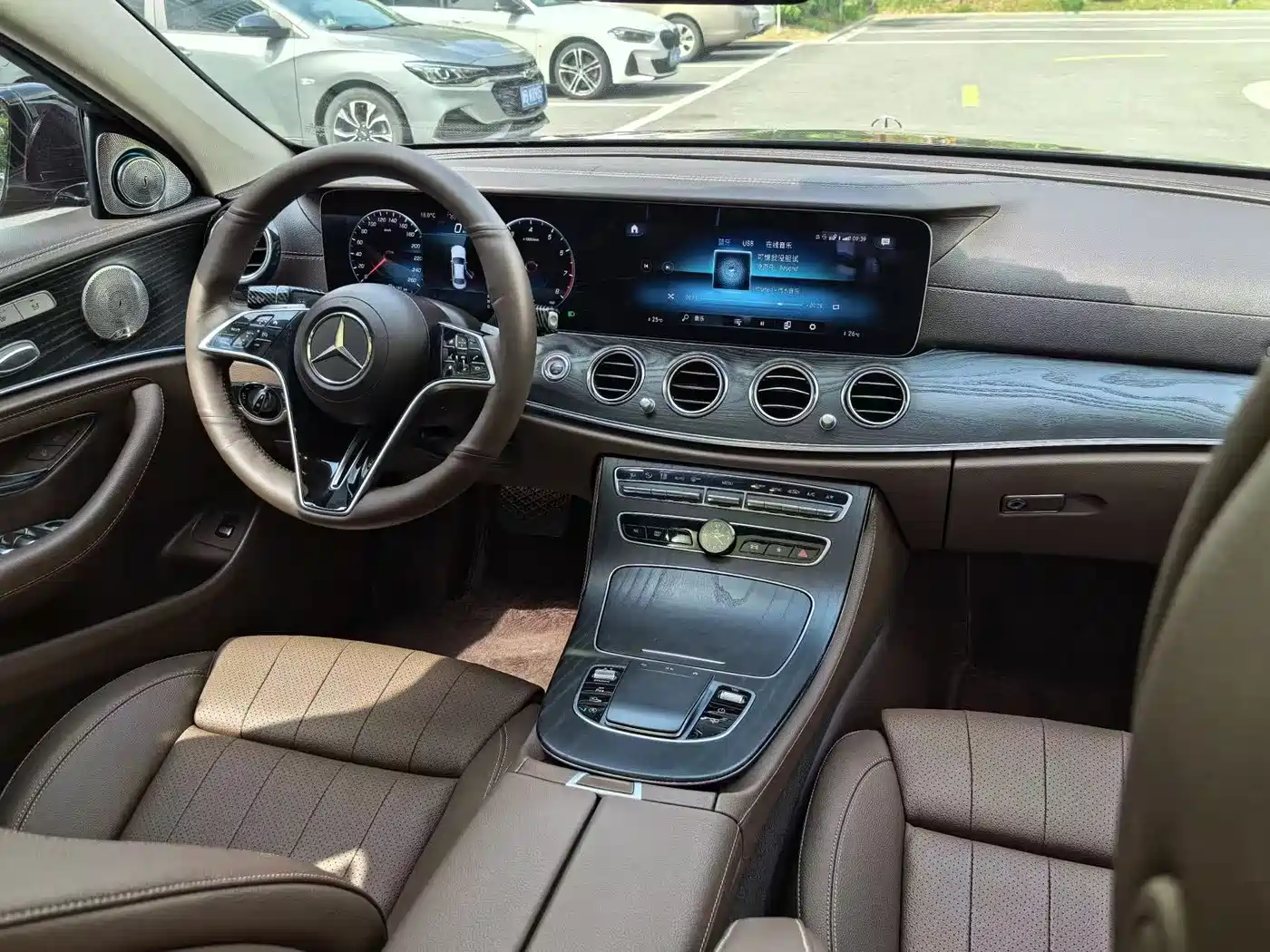 Mercedes-Benz E-Class 2022 E 300 L Luxury фото 5