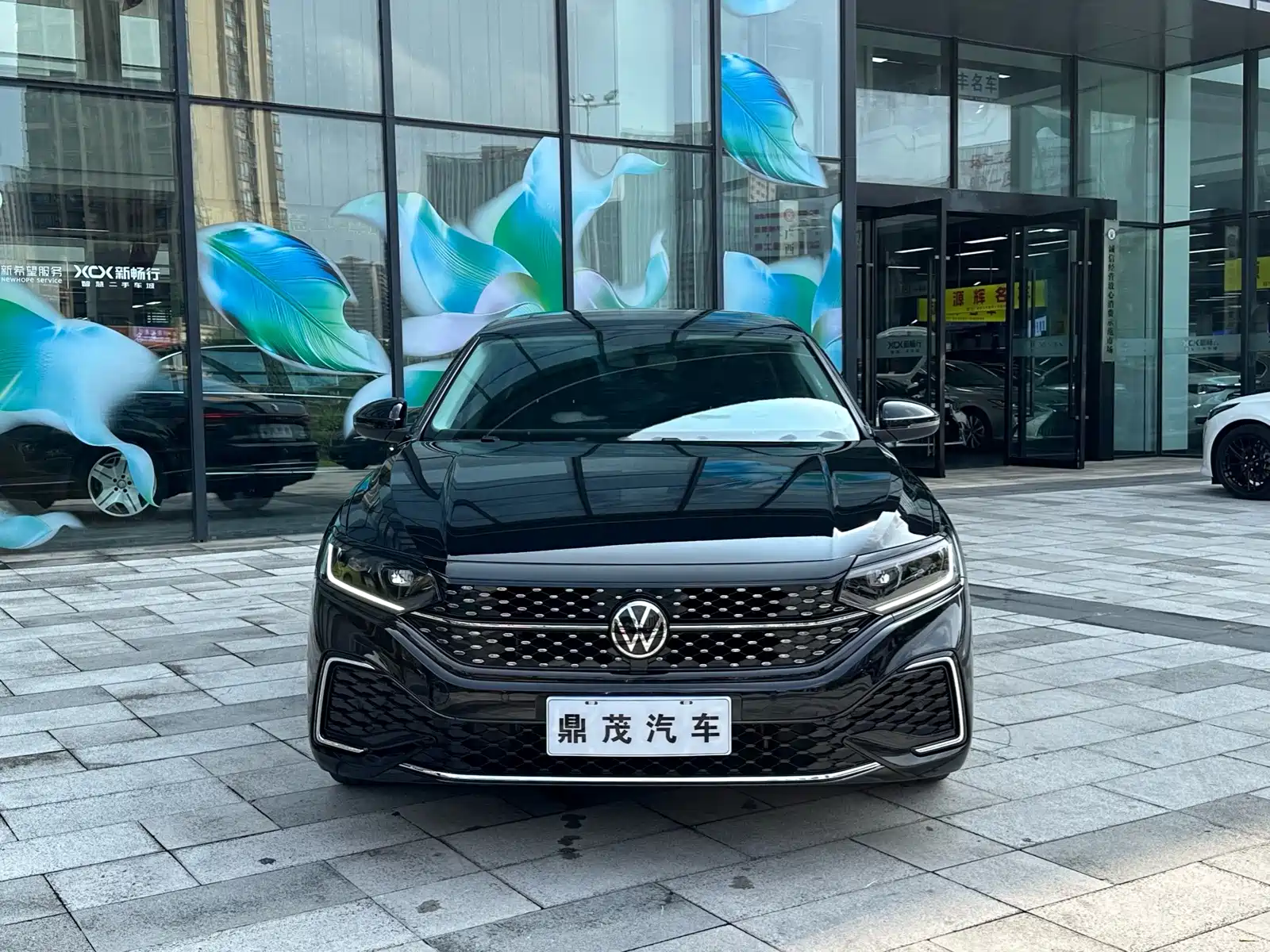 Фото 2 - Volkswagen Passat