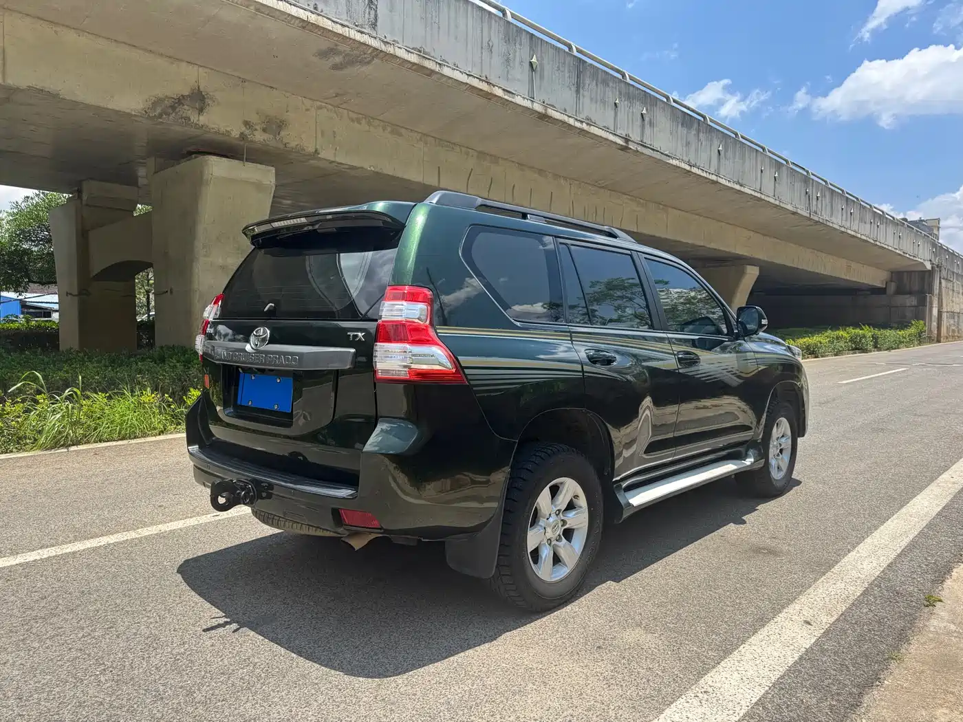 Toyota Prado 2015 2.7L Automatic Luxury фото 2