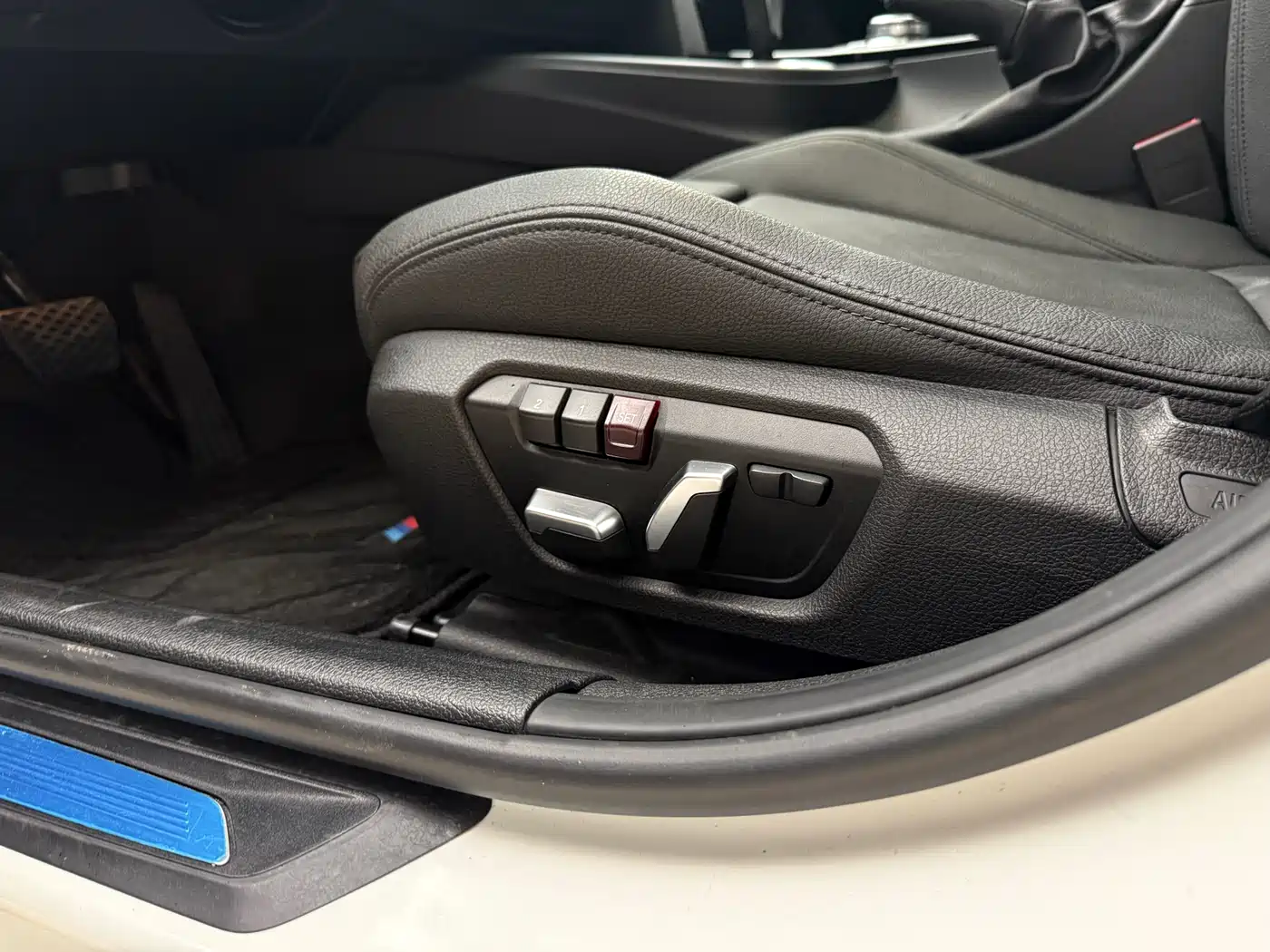 BMW 3 Series 2019 320Li M Sport Package фото 8