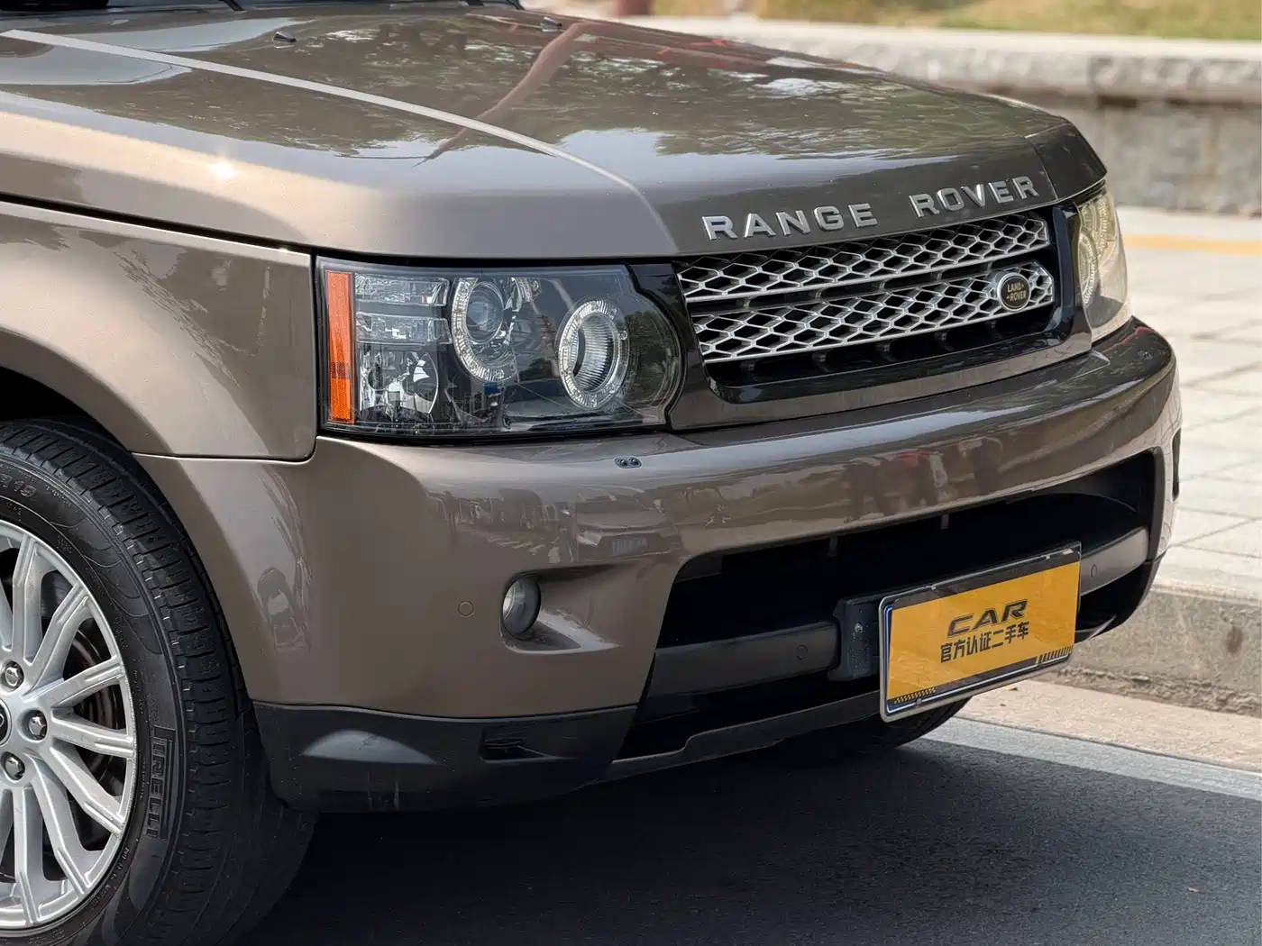 Land Rover Range Rover Sport 2013 3.0 TDV6 Diesel фото 18