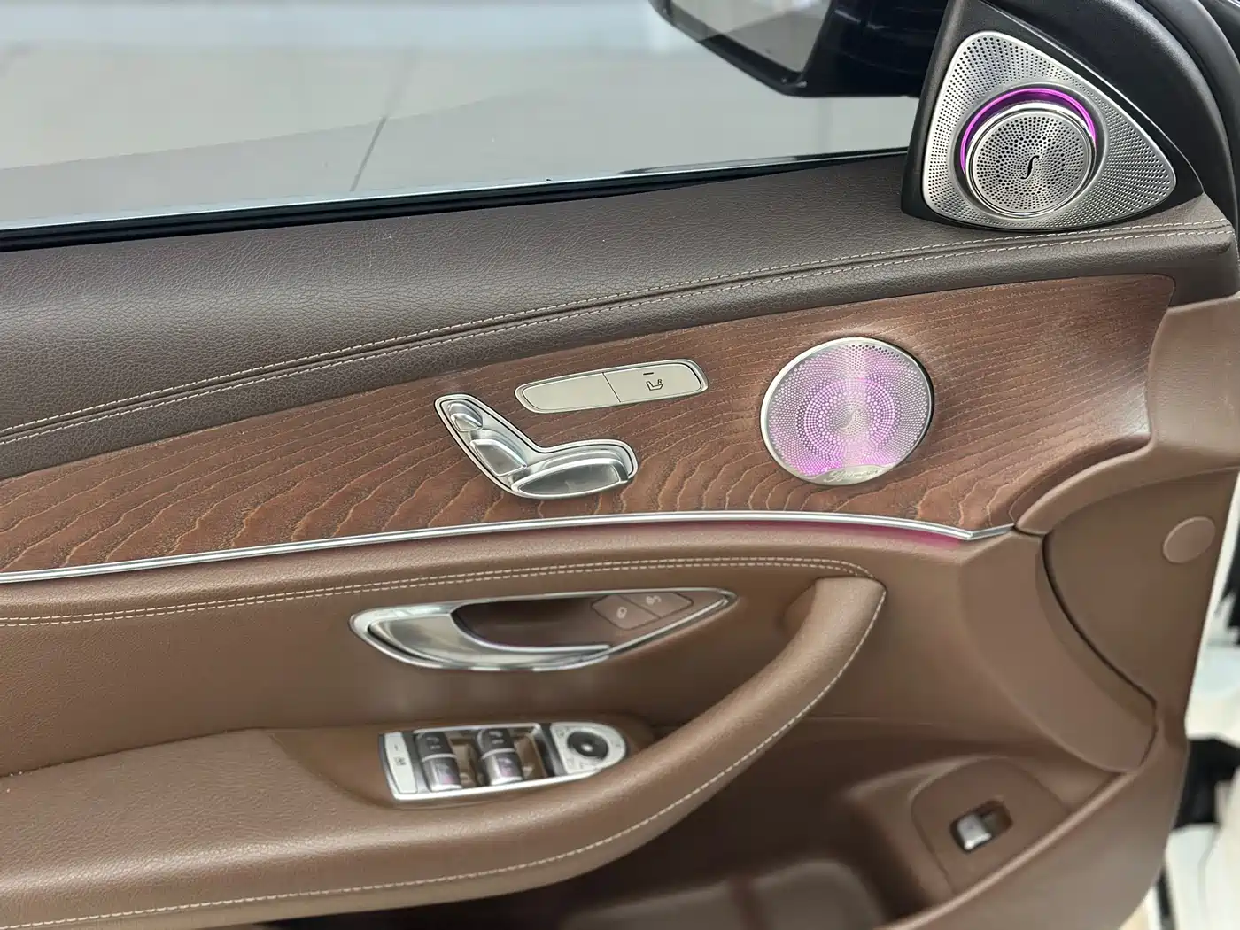 Mercedes-Benz E-Class 2020 E 260 L фото 5