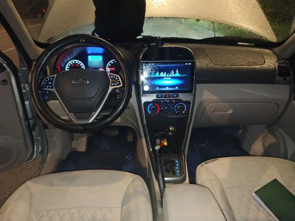Chery Tiggo 3 2014 2014 1.6L CVT Trend