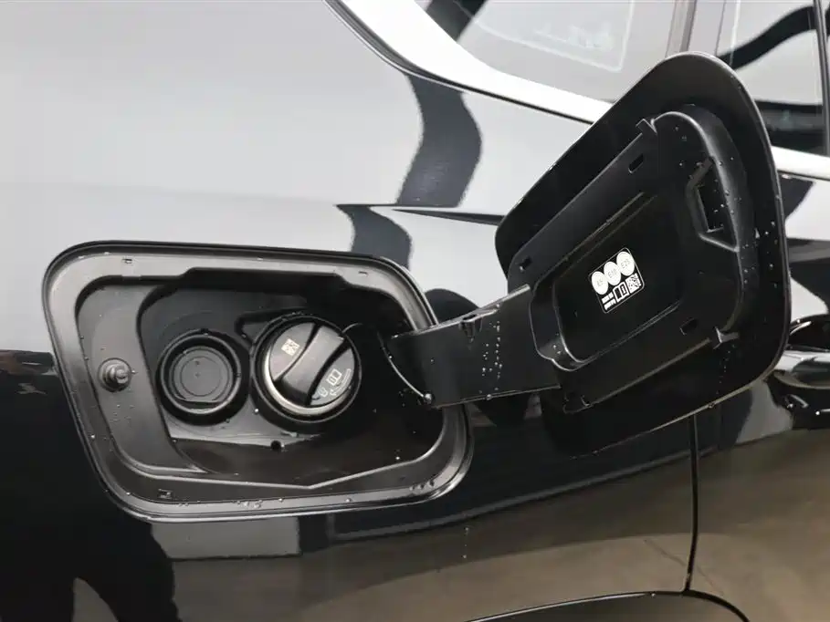 BMW X6 2023 xDrive40i M Sport Package фото 32