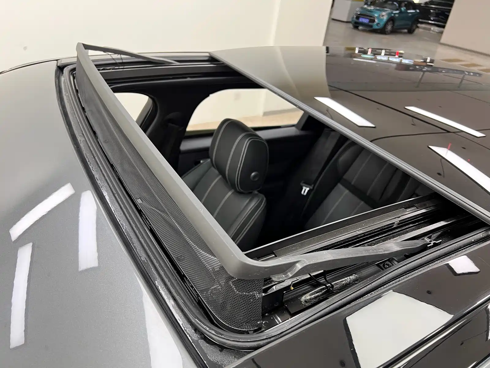 Фото 38 - Land Rover Range Rover Velar