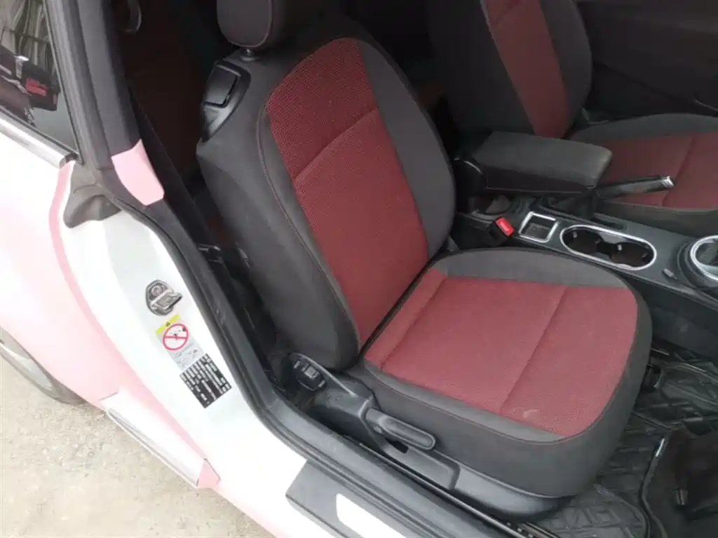 Volkswagen Beetle 2015 180TSI фото 25