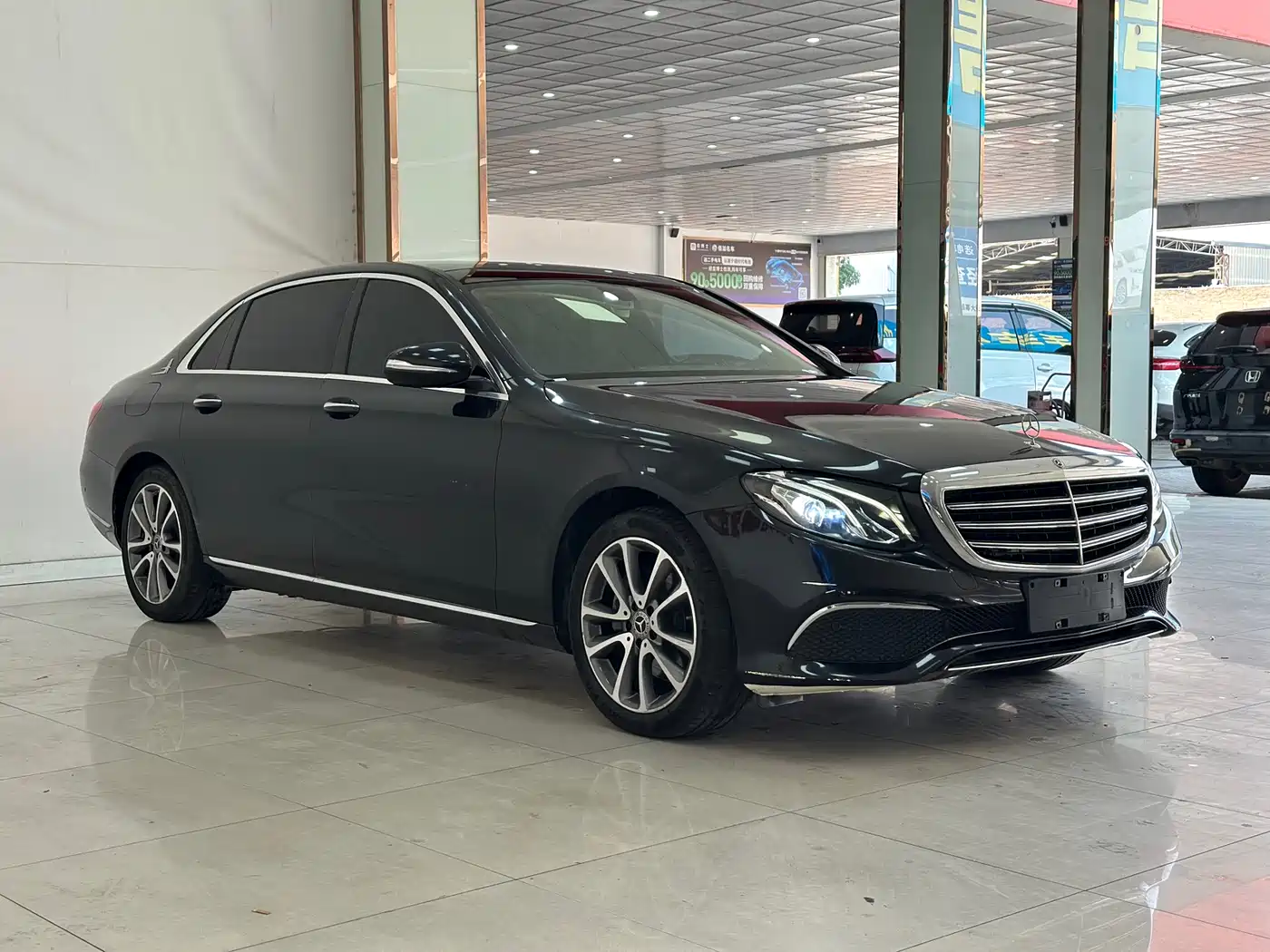 Mercedes-Benz E-Class 2020 E 260 L фото 3