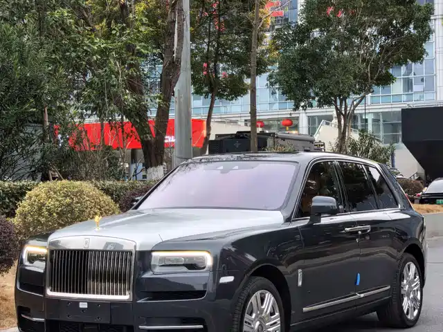 Rolls-Royce Cullinan 2018 4-Seater Version