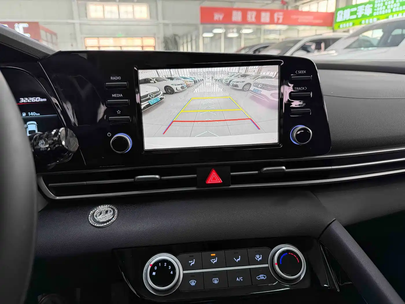 Hyundai Elantra 2023 1.5L CVT GLX Elite Edition фото 13