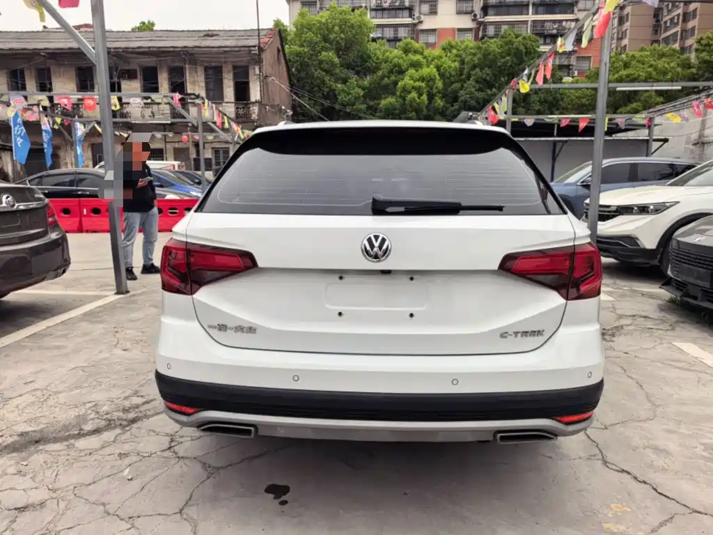 2021 Volkswagen C-TREK