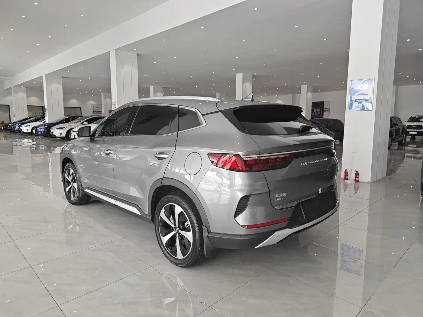 BYD Song PLUS PHEV 2021 DM-i 110KM Flagship PLUS фото 6