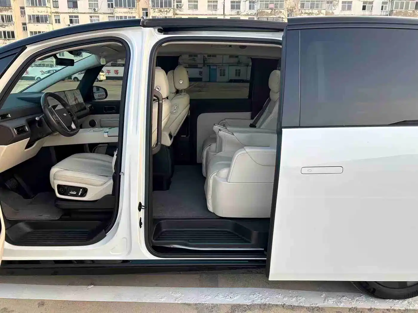 Li Auto MEGA 2024 2024 Ultra