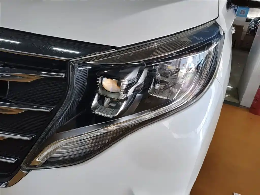 GAC Trumpchi Trumpchi M8 2018 320T Premium Edition фото 24