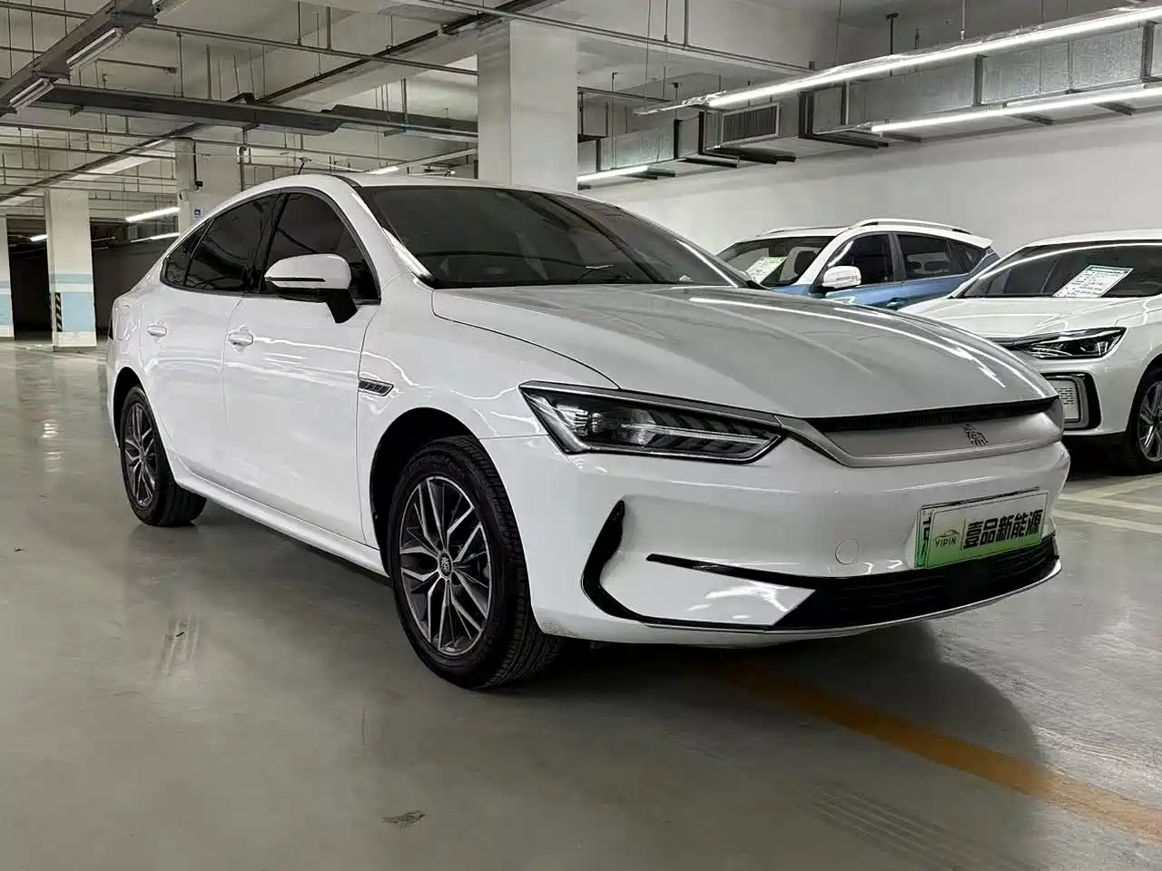 BYD Qin PLUS 2021 EV 500KM Luxury Model фото 3