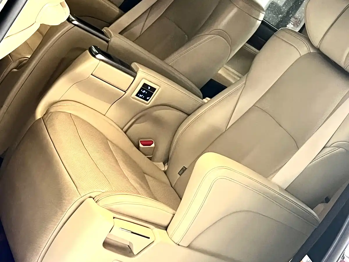 Toyota Alphard 2020 Hybrid 2.5L Luxury Edition фото 15