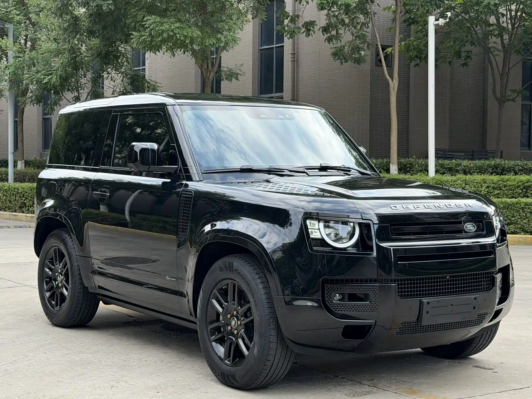 Фото 4 - Land Rover Defender