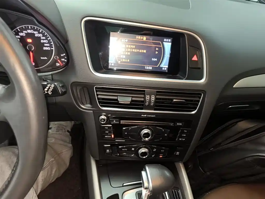 Audi Q5 2018 Collector's Edition 40 TFSI Progressive фото 13