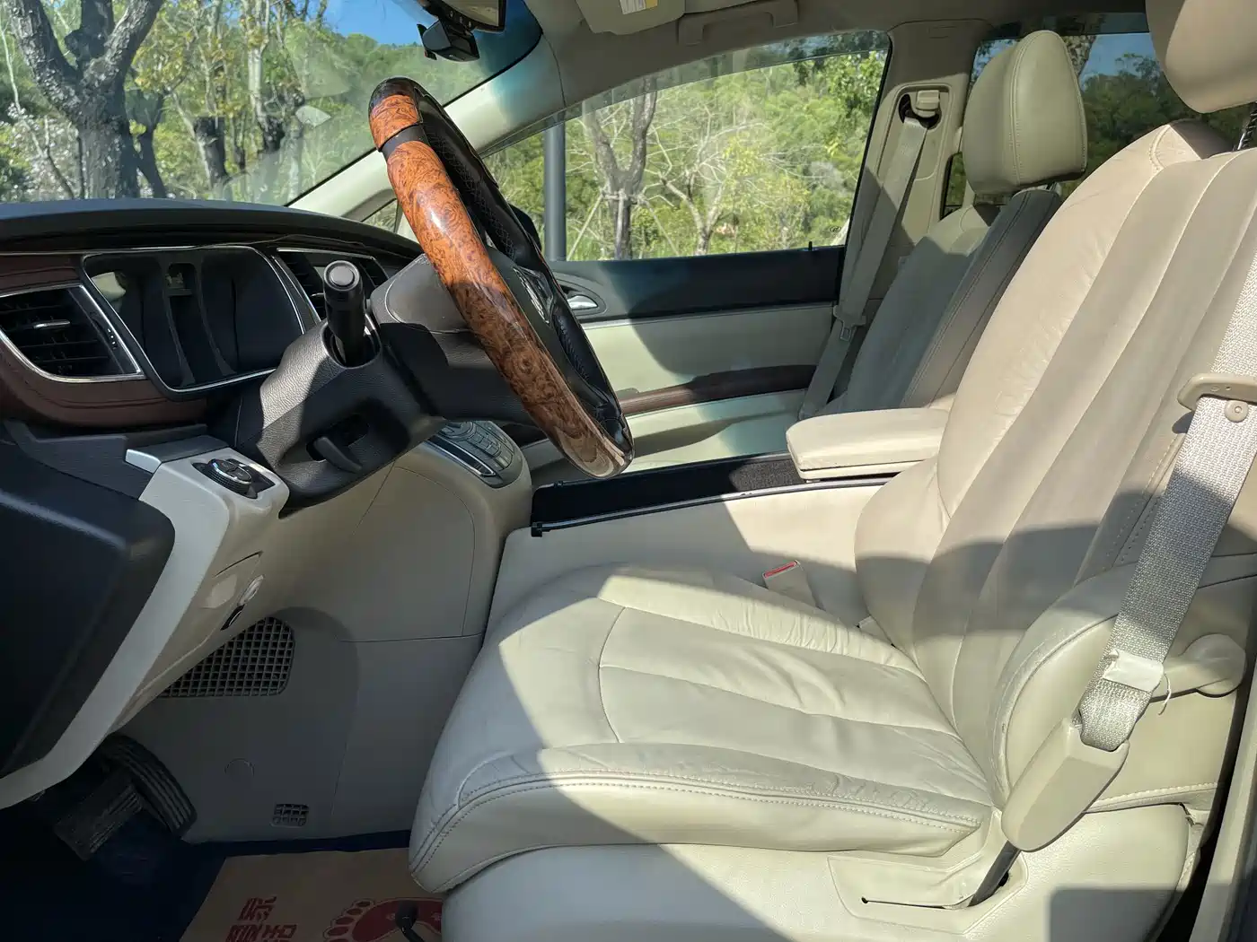 Фото 5 - Buick GL8
