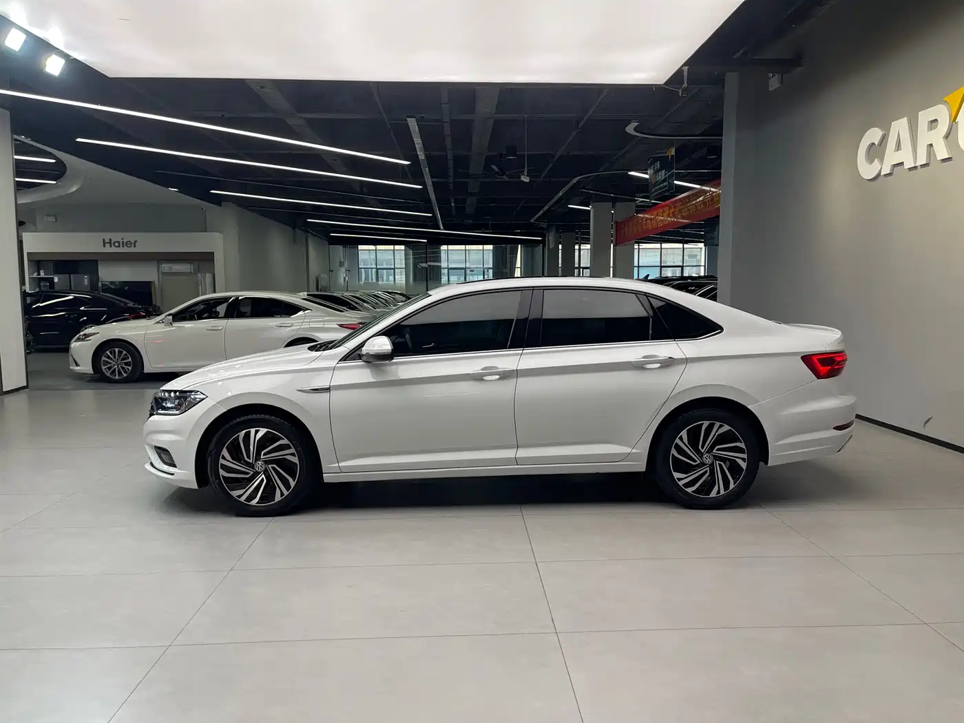 Volkswagen Sagitar 2021 280TSI DSG Luxury Smart Connect фото 8